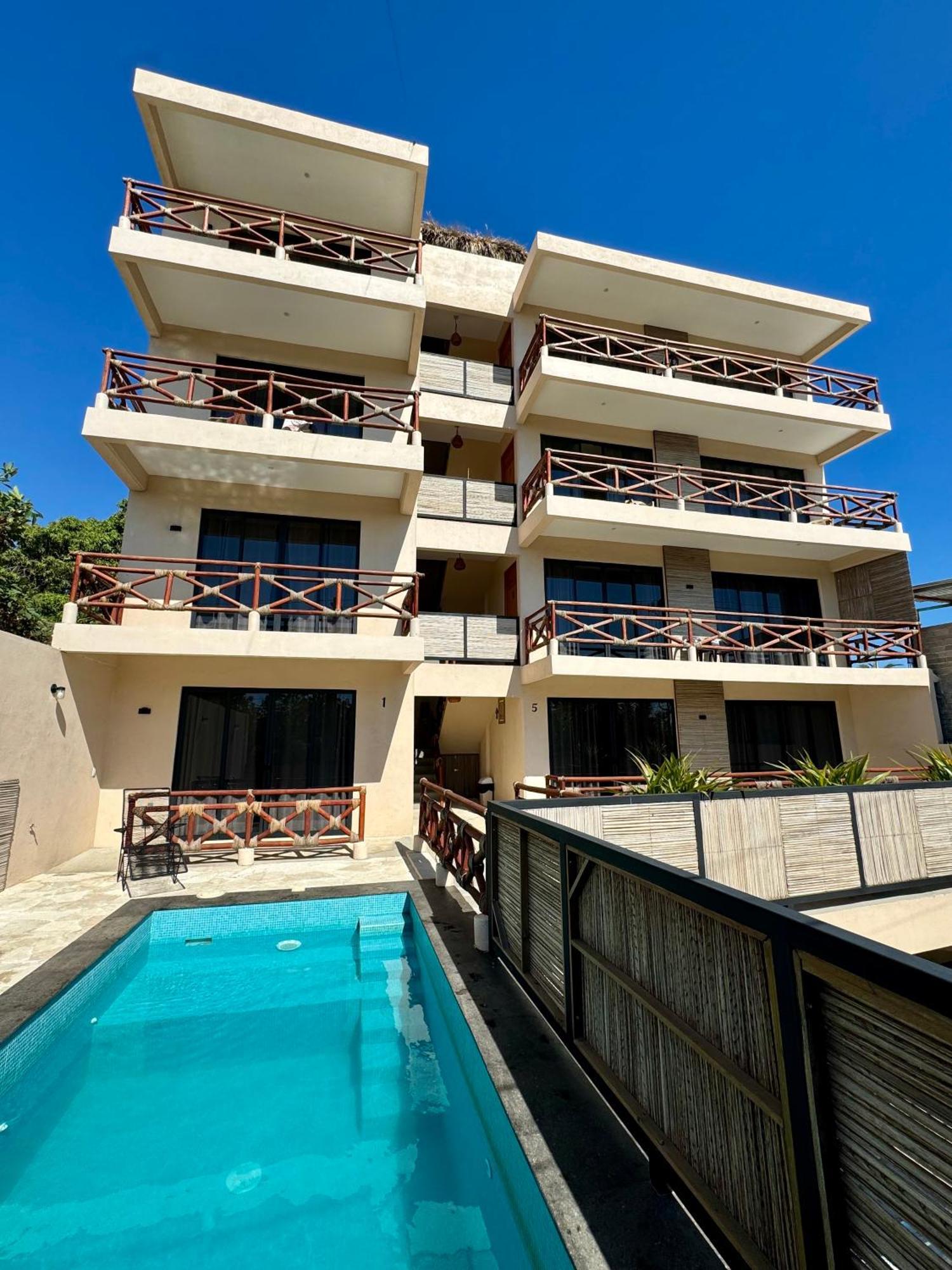 Casa Zianda - Amplios Apartamentos Con Vista Al Mar - A 7 Minutos Caminando De Playa Zicatela Brisas de Zicatela المظهر الخارجي الصورة
